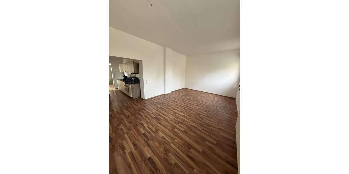 Etagenwohnung Riesa / Gröba Gröba - 2 Zimmer, 63 m&sup2;, 470&euro; | Angebot:25591932