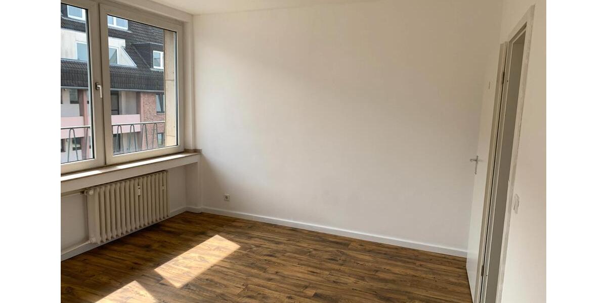 Etagenwohnung Mönchengladbach Süd - 4 Zimmer, 106 m&sup2;, 954&euro; | Angebot:26285183