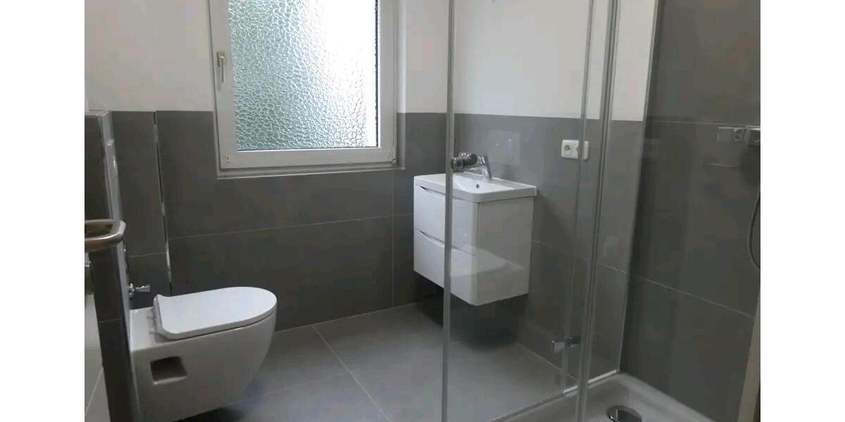 Etagenwohnung Wiesbaden Biebrich - 4 Zimmer, 81 m&sup2;, 1.500&euro; | Angebot:25813611