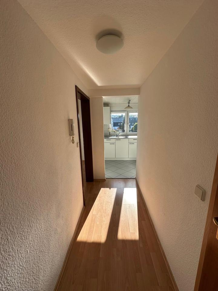 Lichtdurchflutete 2-Zimmer Dachgeschosswohnung in Dortmund-Sölde zimmer