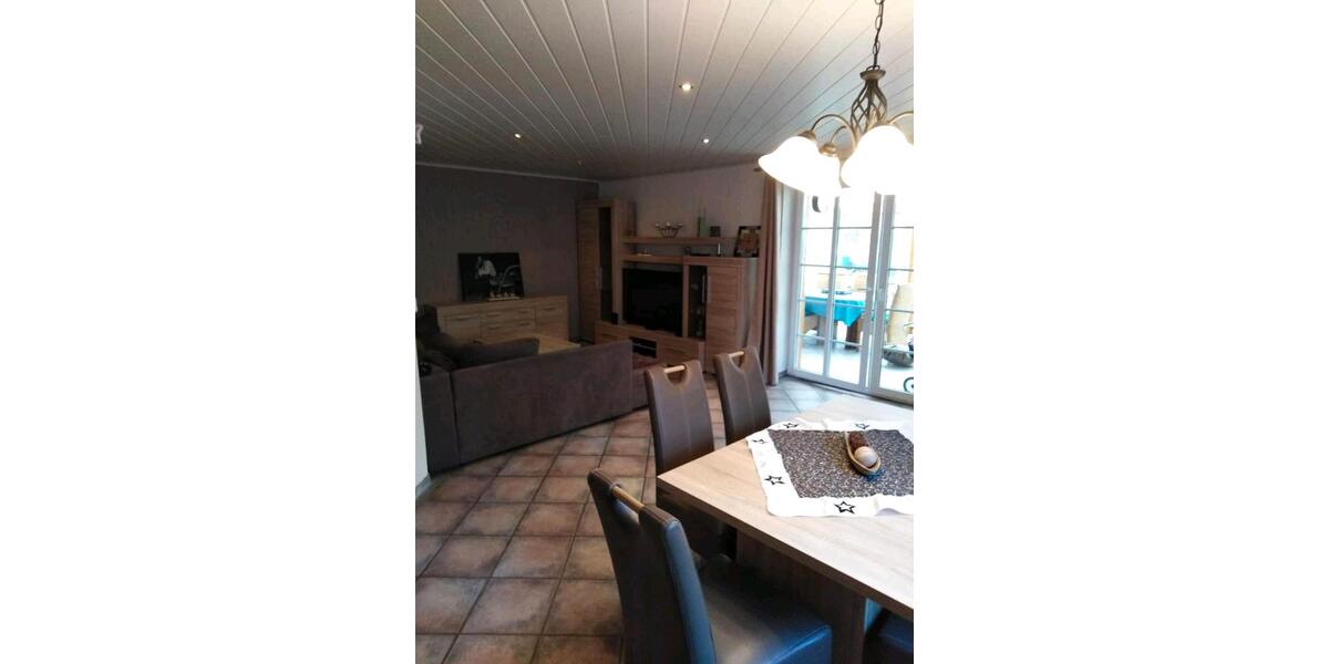 Doppelhaushälfte Ladelund - 4 Zimmer, 160 m&sup2;, 1.400&euro; | Angebot:26633461