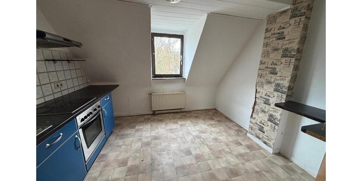 Dachgeschoßwohnung Trier Nord - 3 Zimmer, 62 m&sup2;, 780&euro; | Angebot:25892388