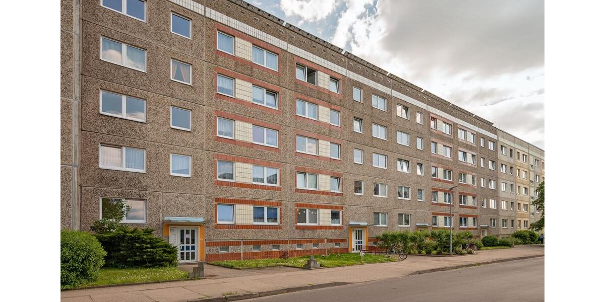 Etagenwohnung Neubrandenburg Datzeberg - 3 Zimmer, 63 m&sup2;, 300&euro; | Angebot:26278039