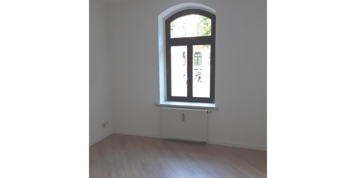 Erdgeschoßwohnung Plauen Bahnhofsvorstadt - 4 Zimmer, 110 m&sup2;, 605&euro; | Angebot:26533102