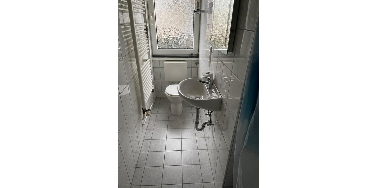 Etagenwohnung Kassel Südstadt - 1 Zimmer, 22 m&sup2;, 230&euro; | Angebot:26544358