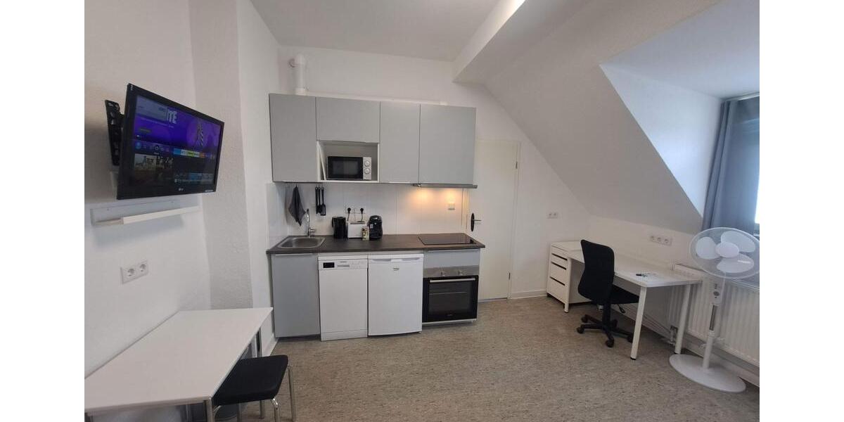 Dachgeschoßwohnung Essen Huttrop - 1 Zimmer, 24 m&sup2;, 635&euro; | Angebot:25225217