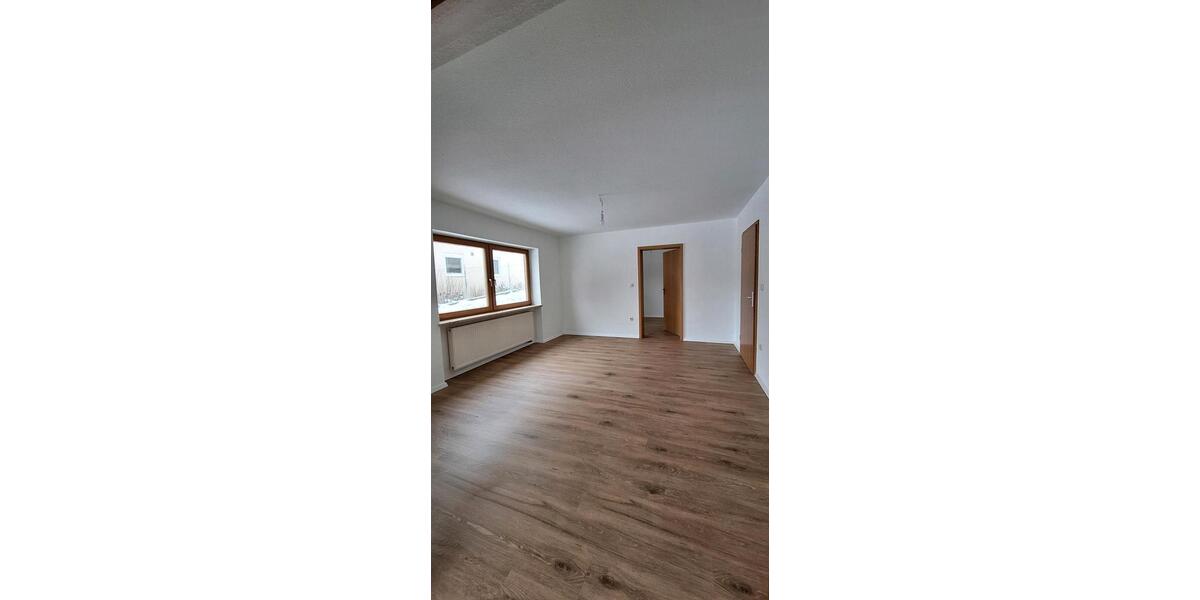 Etagenwohnung Marktheidenfeld - 3 Zimmer, 80 m&sup2;, 1.100&euro; | Angebot:24703578