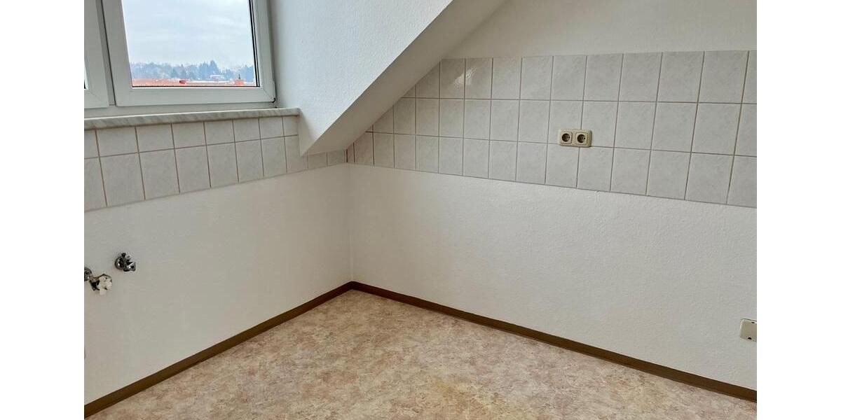 Etagenwohnung Oelsnitz (Vogtland) - 2 Zimmer, 51 m&sup2;, 278&euro; | Angebot:26024570