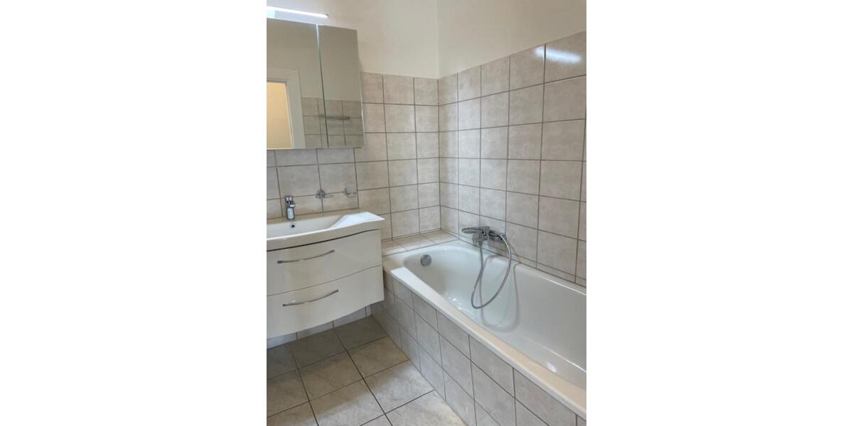 Erdgeschoßwohnung Bad Bramstedt - 3 Zimmer, 134 m&sup2;, 1.300&euro; | Angebot:25763295