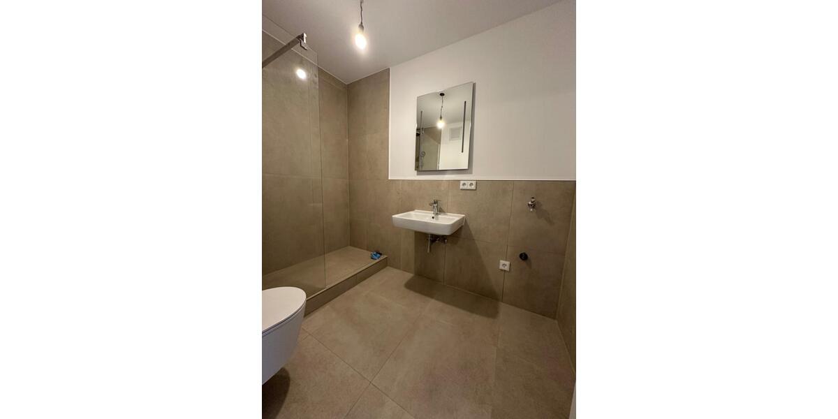 Erdgeschoßwohnung München Sendling-Westpark - 4 Zimmer, 80 m&sup2;, 3.200&euro; | Angebot:24849772