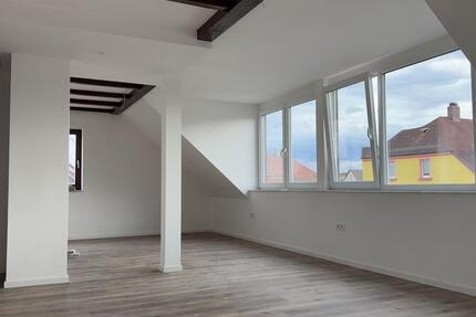 Exklusive neue DG-Wohnung