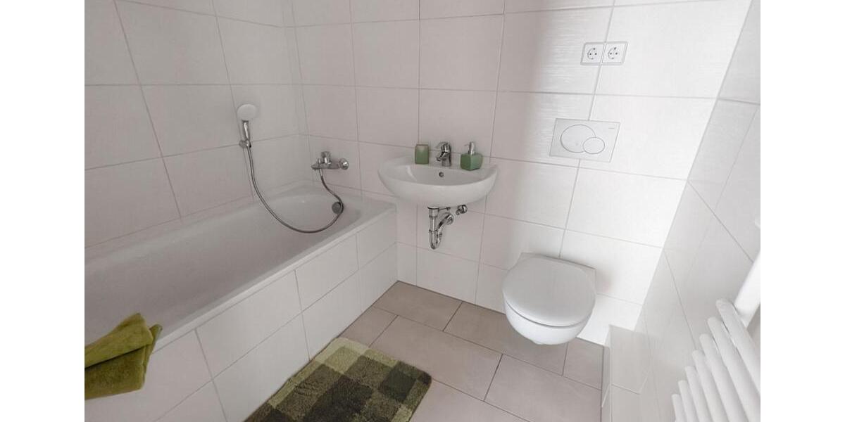 Etagenwohnung Gera Bieblach-Ost - 4 Zimmer, 80 m&sup2;, 573&euro; | Angebot:26049105