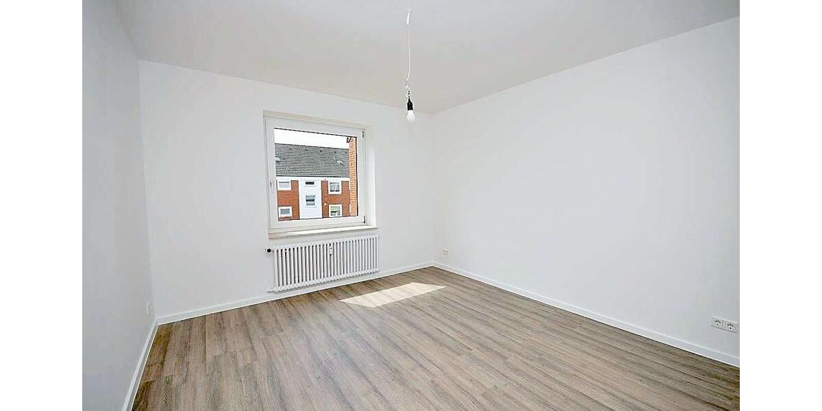 Etagenwohnung Schortens - 4 Zimmer, 86 m&sup2;, 610&euro; | Angebot:26513430