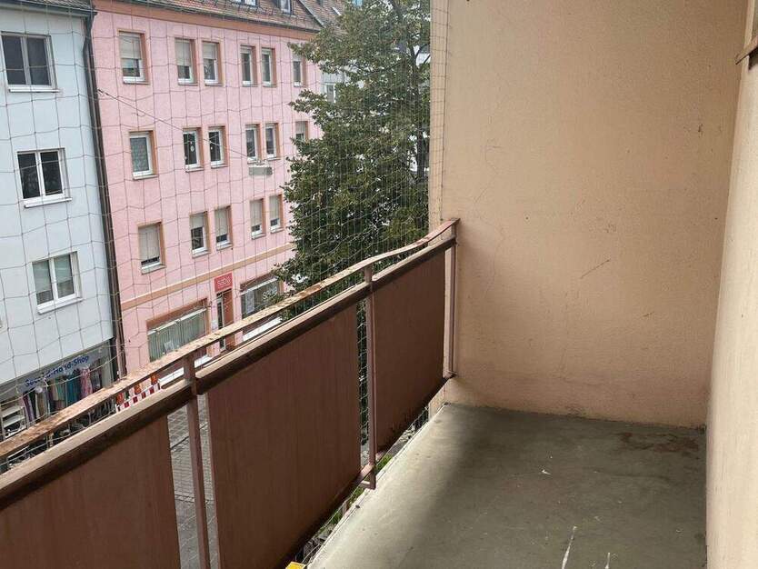 1-Zimmer-Wohnung mit Balkon und kleiner Küchenzeile - Stadtteil Rennweg. 1 zimmer