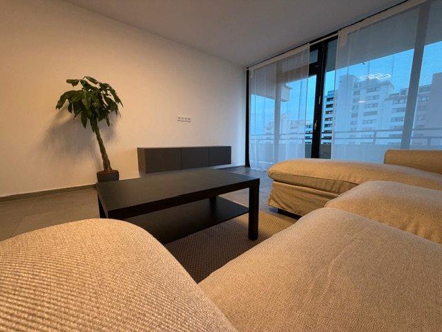 Etagenwohnung Wiesbaden Biebrich - 2 Zimmer, 65 m&sup2;, 1.300&euro; | Angebot:26547117