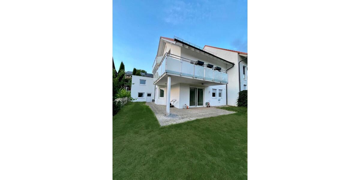 Doppelhaushälfte mit Einliegerwohnung in Bad Liebenzell-Monakam 6 zimmer