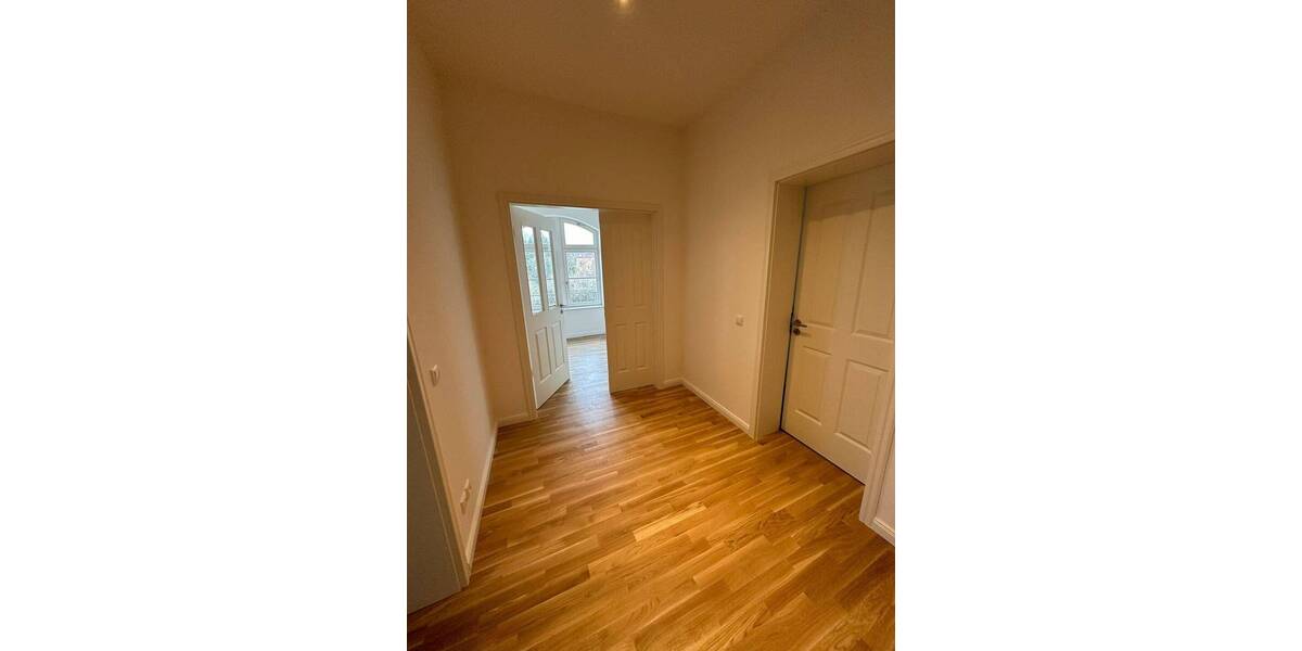 Etagenwohnung Rochlitz - 3 Zimmer, 101 m&sup2;, 915&euro; | Angebot:26156494