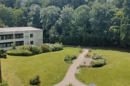 Stilvolle 2-Zi-Wohnung mit gehobener Innenausstattung, neuer EBK (Siemens) in Aachen-Laurensberg 2 zimmer