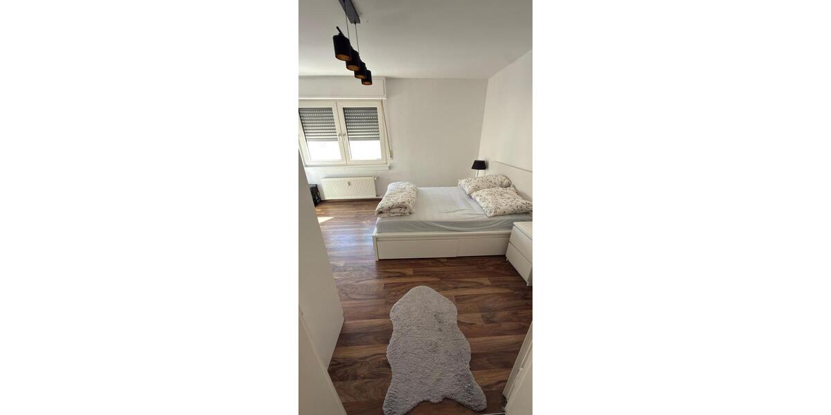 Dachgeschoßwohnung Troisdorf - 2 Zimmer, 59 m&sup2;, 700&euro; | Angebot:26145187