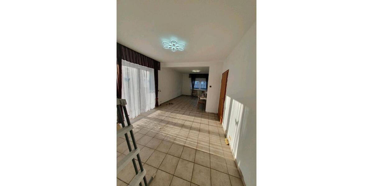 Einfamilienhaus Saterland - 7 Zimmer, 160 m&sup2;, 1.100&euro; | Angebot:26329969