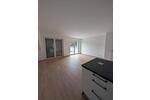 Erstbezug: Stilvolle NeubauWohnung mit großer Terrasse, Einbauküche und Stellplatz