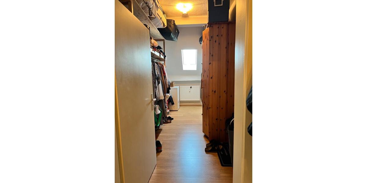 Dachgeschoßwohnung Hünfeld - 5 Zimmer, 110 m&sup2;, 890&euro; | Angebot:26241363