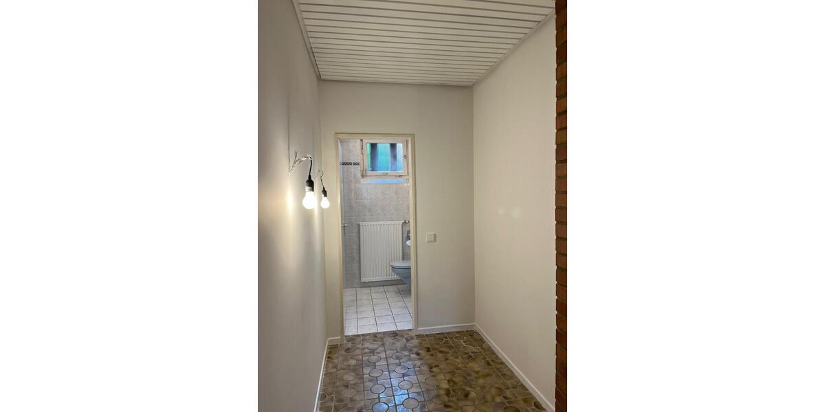 Erdgeschoßwohnung Hamburg Wandsbek - 4 Zimmer, 121 m&sup2;, 2.175&euro; | Angebot:26678163