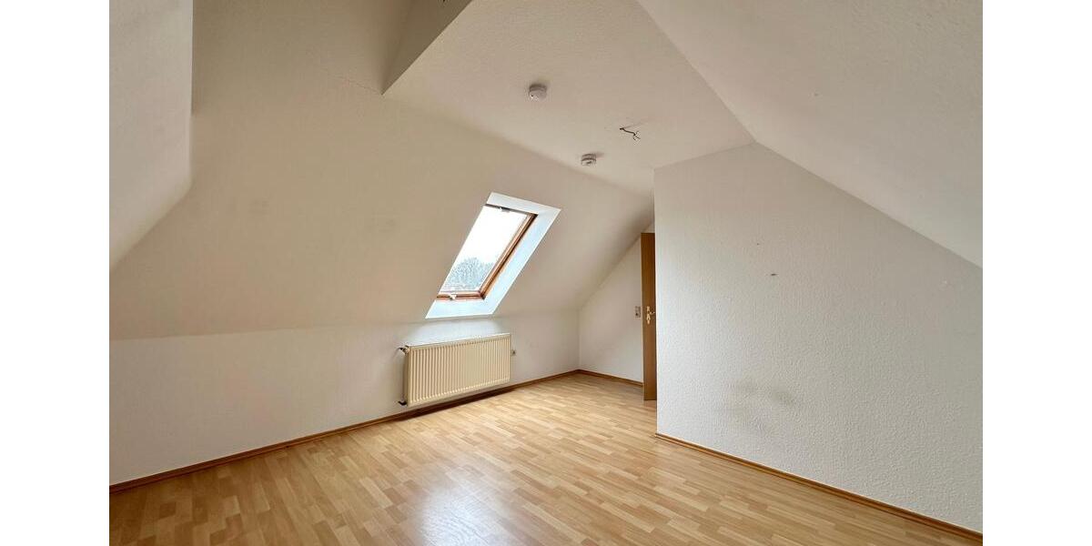 Dachgeschoßwohnung Edewecht - 2 Zimmer, 57 m&sup2;, 590&euro; | Angebot:26444280