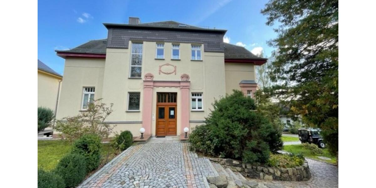 Dachgeschoßwohnung Hohenstein-Ernstthal Ernstthal - 3 Zimmer, 85 m&sup2;, 595&euro; | Angebot:25255010