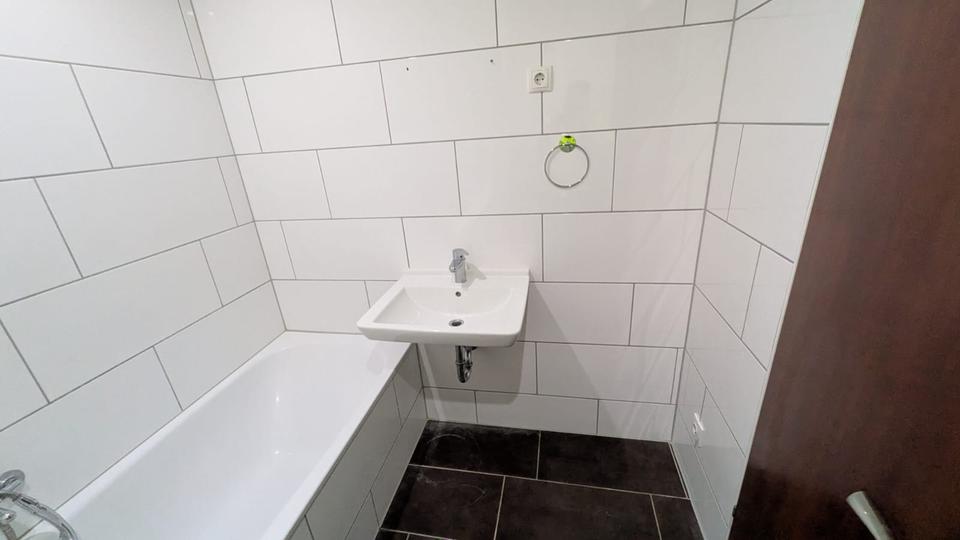 Etagenwohnung Bremerhaven Lehe - 3 Zimmer, 82 m&sup2;, 492&euro; | Angebot:24867688