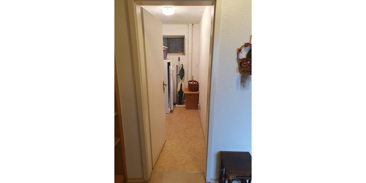 Etagenwohnung Pullenreuth - 3 Zimmer, 100 m&sup2;, 700&euro; | Angebot:25840266