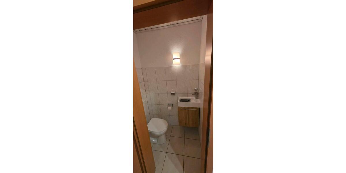 Etagenwohnung Niederwerrn - 3 Zimmer, 85 m&sup2;, 800&euro; | Angebot:26334778
