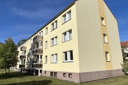 Wohnung Bernsdorf - 3 Zimmer, 58 m&sup2;, 215&euro; | Angebot:26083289