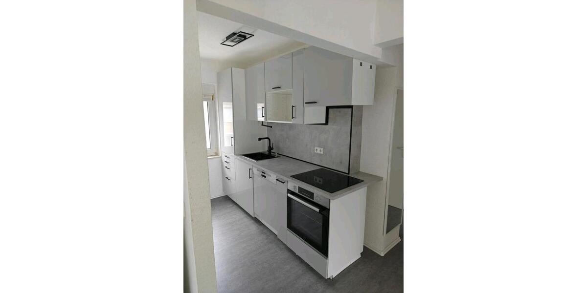 Etagenwohnung Ludwigshafen am Rhein Ludwigshafen-Hemshof - 2 Zimmer, 40 m&sup2;, 900&euro; | Angebot:25274332