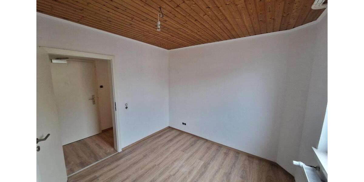Etagenwohnung Wilhelmsthal - 5 Zimmer, 114 m&sup2;, 1.230&euro; | Angebot:24839702