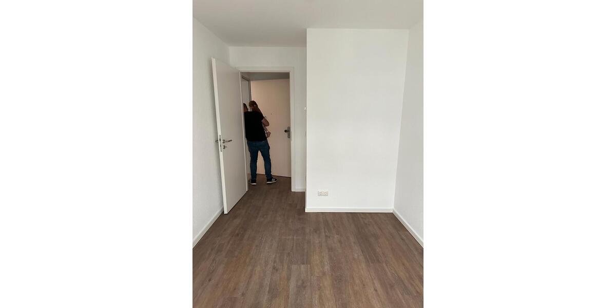 Etagenwohnung Monheim am Rhein - 4 Zimmer, 94 m&sup2;, 1.595&euro; | Angebot:26620055
