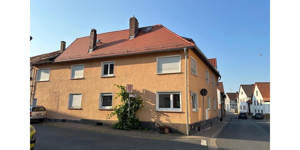 Etagenwohnung Butzbach - 6 Zimmer, 180 m&sup2;, 1.980&euro; | Angebot:26606603