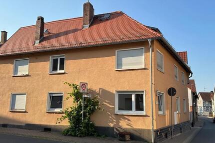 Wohnung Butzbach - 6 Zimmer, 180 m&sup2;, 1.980&euro; | Angebot:26606603