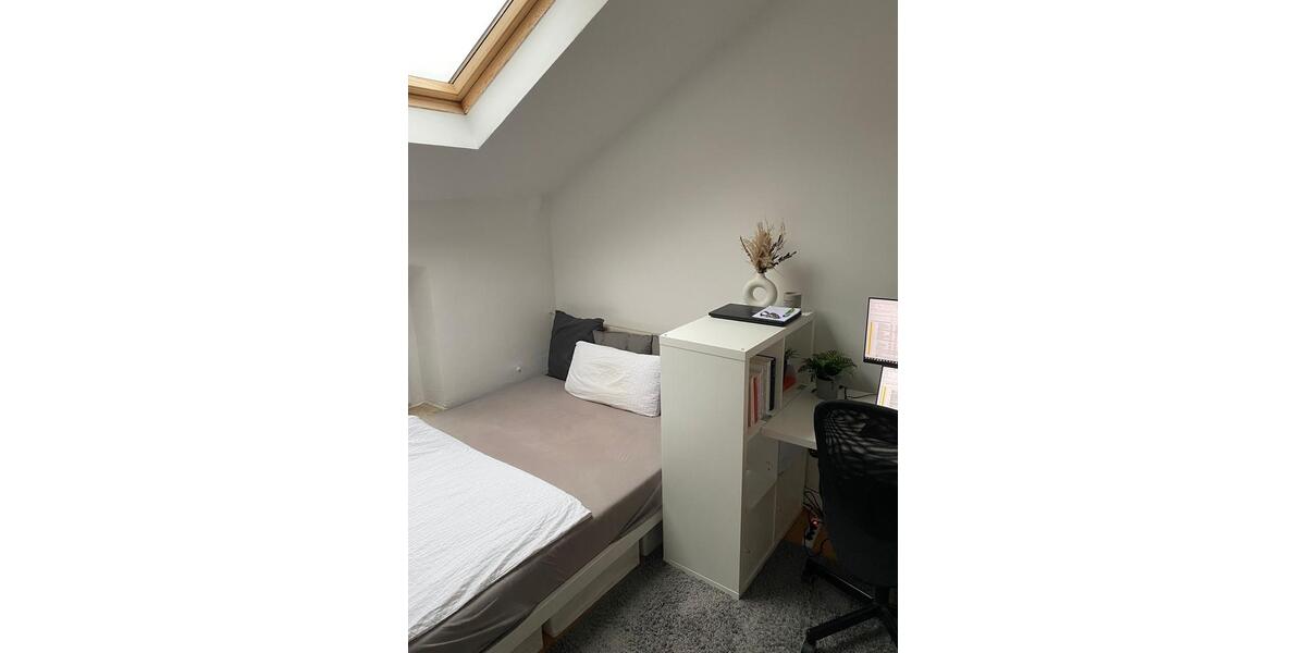 Wohnen auf Zeit Düsseldorf Stadtbezirk 5 - 4 Zimmer, 12 m&sup2;, 600&euro; | Angebot:25845312