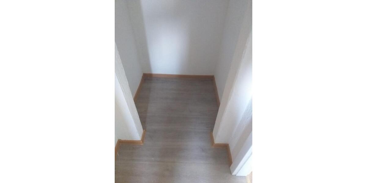 Etagenwohnung Idar-Oberstein Oberstein - 1 Zimmer, 34 m&sup2;, 297&euro; | Angebot:25636480