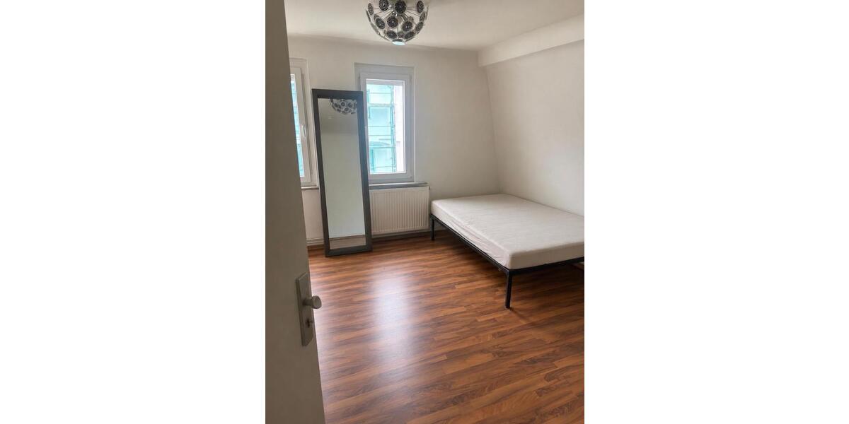 Wohnen auf Zeit Böblingen - 3 Zimmer, 20 m&sup2;, 530&euro; | Angebot:26671202