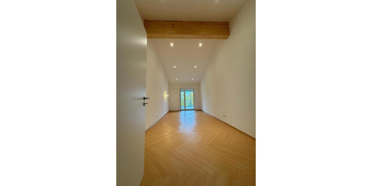 Dachgeschoßwohnung Isny im Allgäu - 4 Zimmer, 183 m&sup2;, 2.400&euro; | Angebot:24719606