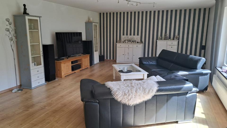 Erdgeschoßwohnung Bad Schwalbach - 2 Zimmer, 130 m&sup2;, 1.350&euro; | Angebot:26577808