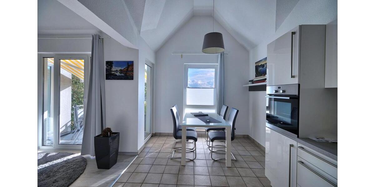 Dachgeschoßwohnung Wiehl - 2 Zimmer, 82 m&sup2;, 1.000&euro; | Angebot:26618868