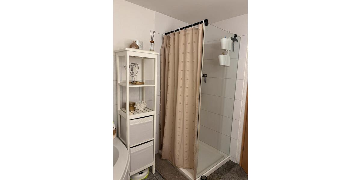 4 Zimmer Wohnung mit moderner Einbauküche - ANFRAGE STOP! 4 zimmer