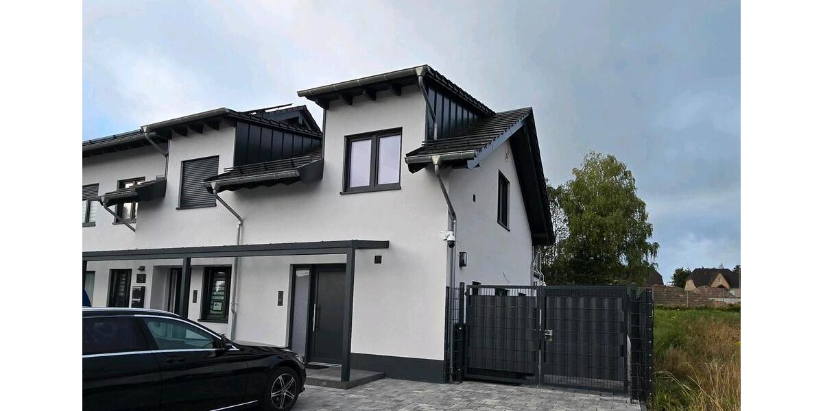 Etagenwohnung Birkenfeld - 3 Zimmer, 120 m&sup2;, 1.500&euro; | Angebot:25147953