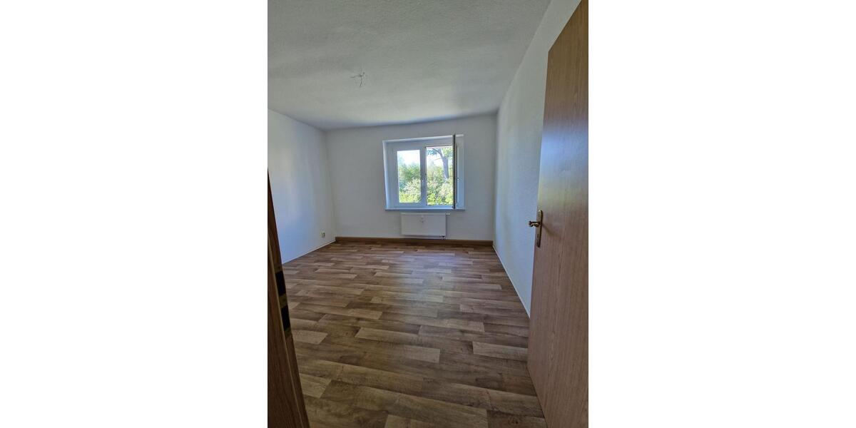 Erdgeschoßwohnung Rositz - 3 Zimmer, 58 m&sup2;, 340&euro; | Angebot:25221308