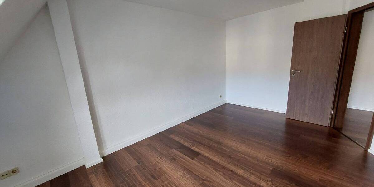 Etagenwohnung Roßwein - 2 Zimmer, 39 m&sup2;, 200&euro; | Angebot:25686217