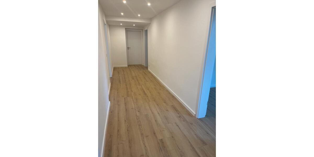 Erdgeschoßwohnung Geseke - 3 Zimmer, 93 m&sup2;, 1.180&euro; | Angebot:27547061