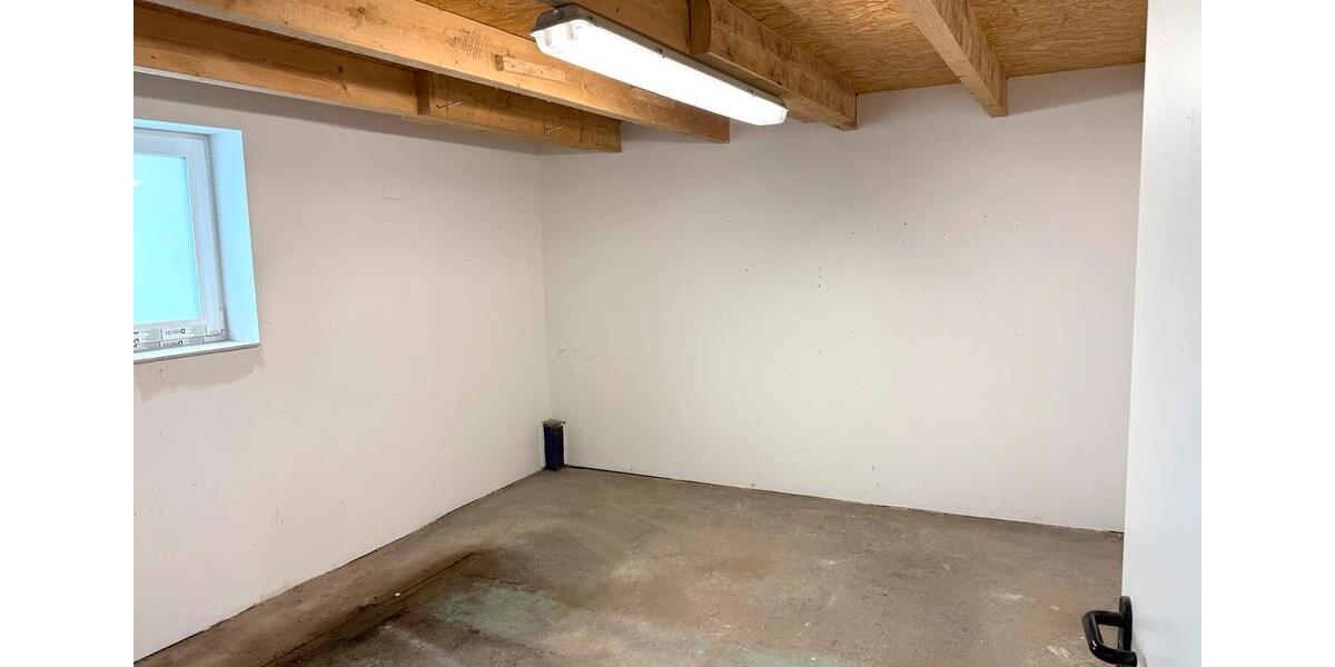 Gewerbeeinheit in Kassel-Espenau – 154 m² zimmer